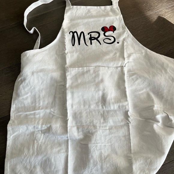 Mine/Mickey Hand towels and aprons - Picture 2 of 2